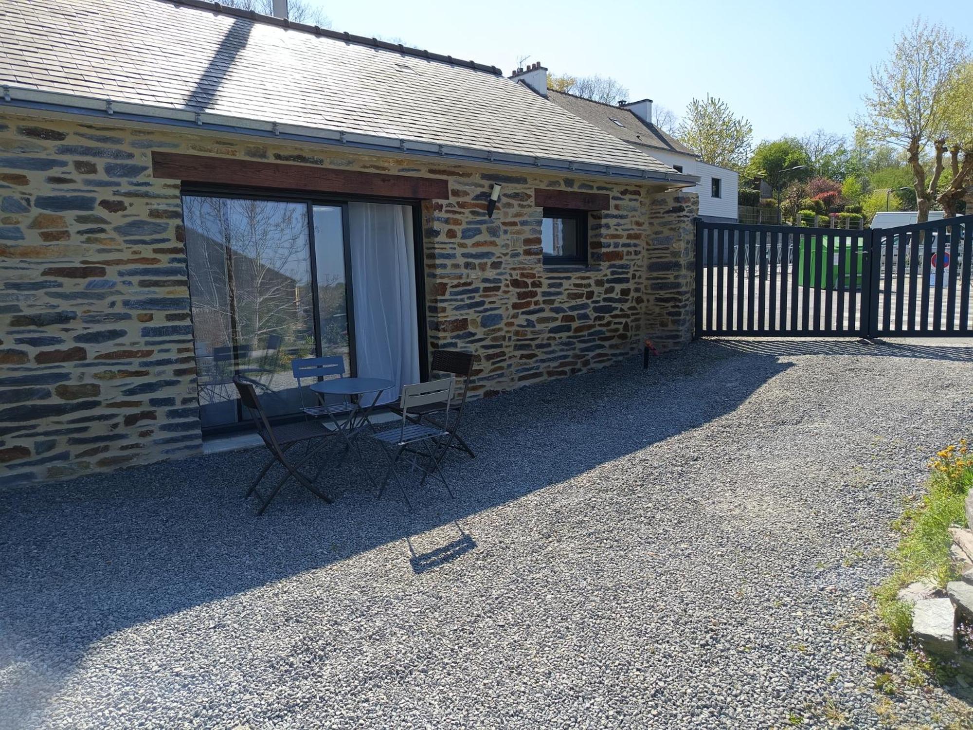Appart Hotel La Gacilly-Centre Ville-Spa-Parking Exteriör bild